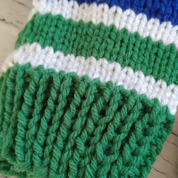 Hand-Knit Blue and Green Fingerless Mittens Vancouver Canucks Seattle Seahawk - Picture 6 of 9